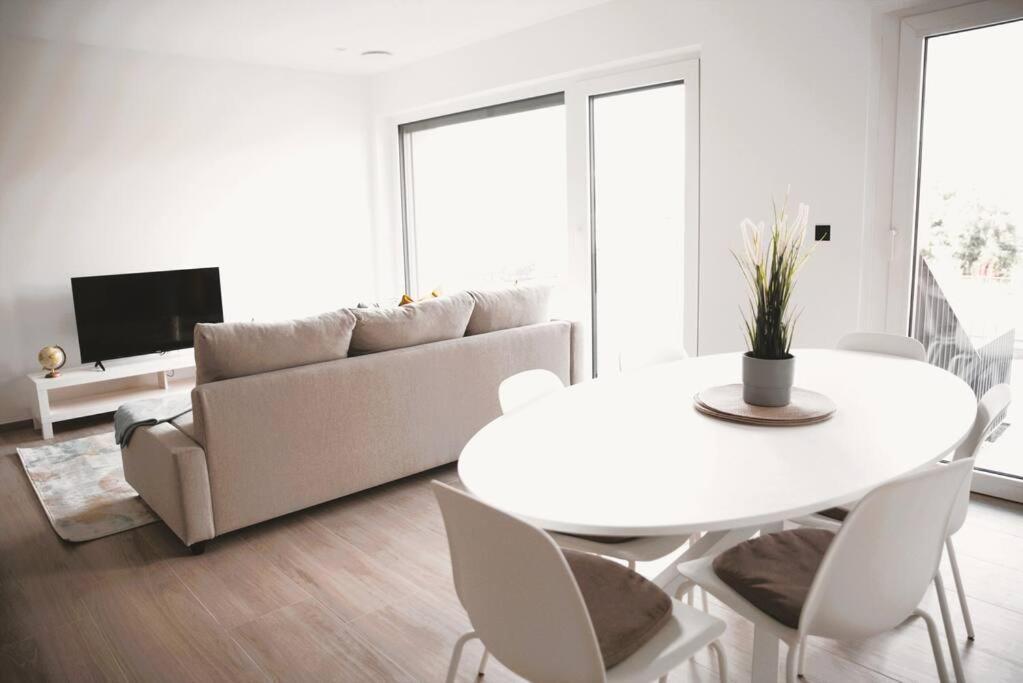 Beautiful 2br In Kirchberg Luxembourg